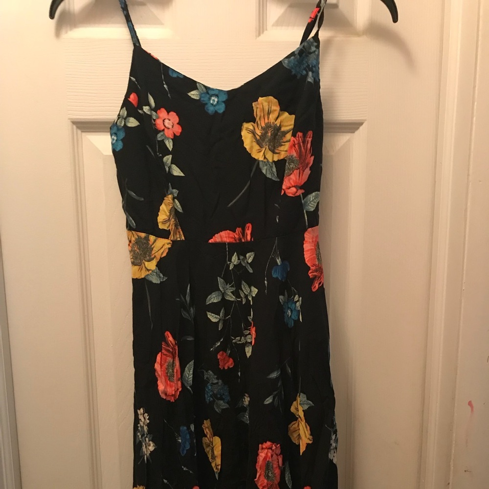 Super Cute ON dress size xs